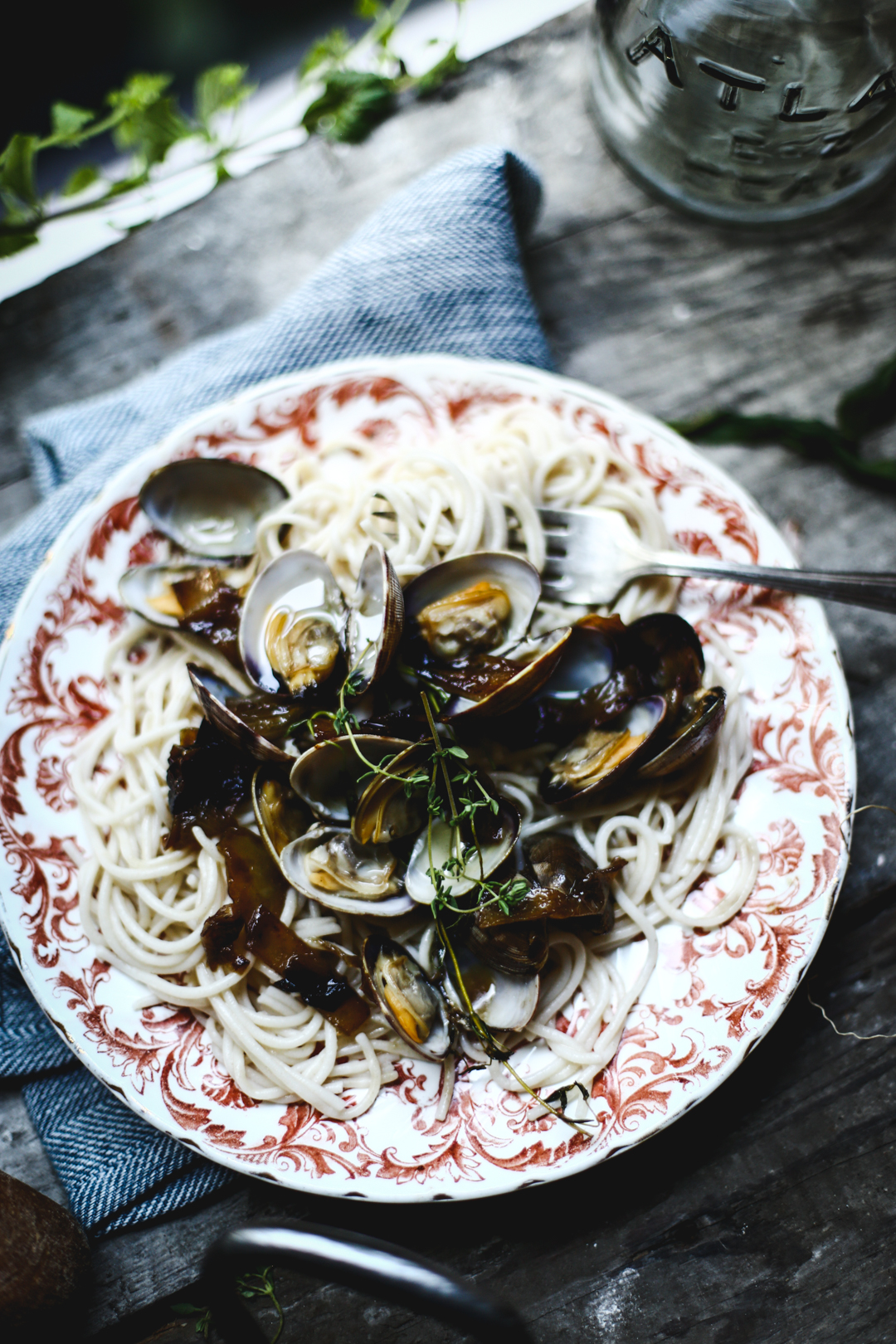Fresh clam, thyme, white wine and caramelized onion linguini |Photography & Styling by Christiann Koepke of Christiannkoepke.com_-14