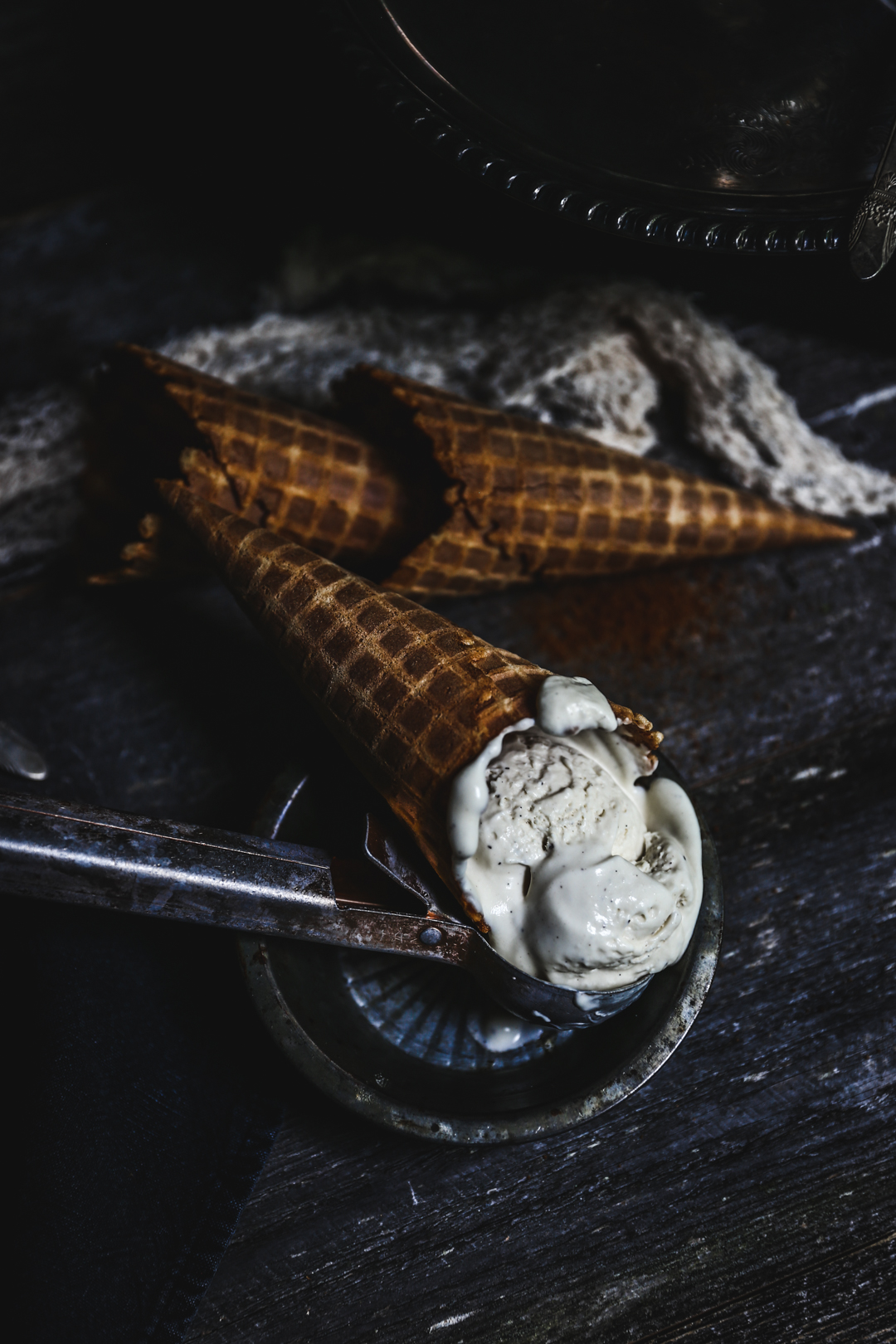 Vanilla bean & cardamom crème fraiche ice cream | Photography & Styling by Christiann Koepke of Christiannkoepke.com_-13